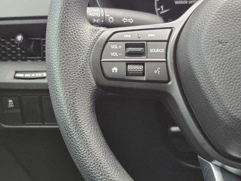 Certified 2025 Honda CR-V EX image 26