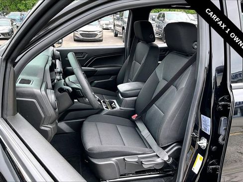 Used 2025 Chevrolet Colorado Trail Boss AWD/4WD image 21