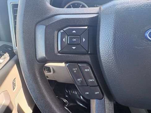 Used 2019 Ford F350 XLT w/ XLT Premium Package AWD/4WD image 18