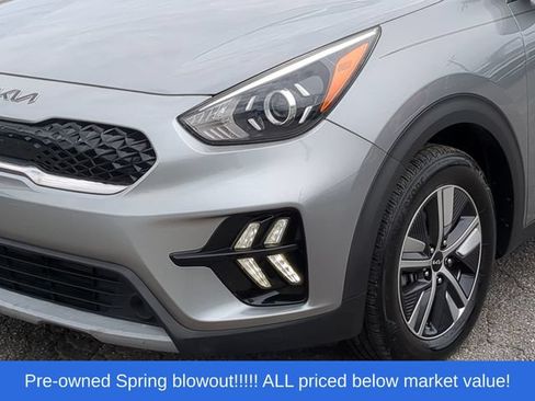 Used 2022 Kia Niro LXS FWD image 17