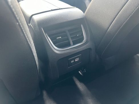 Used 2025 Chevrolet Blazer LT FWD image 23
