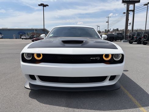 Used 2018 Dodge Challenger SRT Hellcat image 19