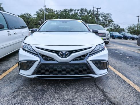 Used 2023 Toyota Camry XSE FWD image 10