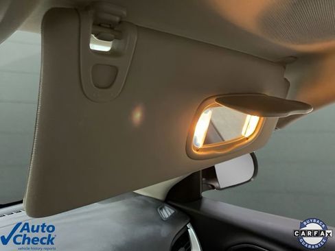 Used 2017 Jeep Cherokee Overland w/ Technology Group image 55