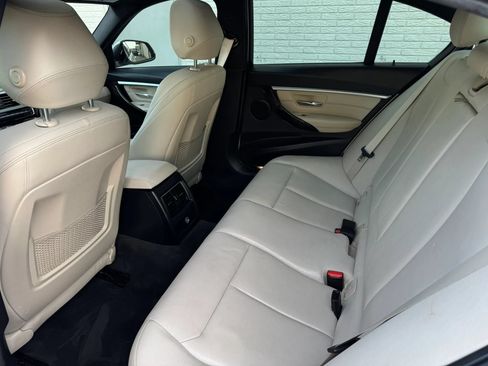 Used 2017 BMW 330i Sedan RWD image 17