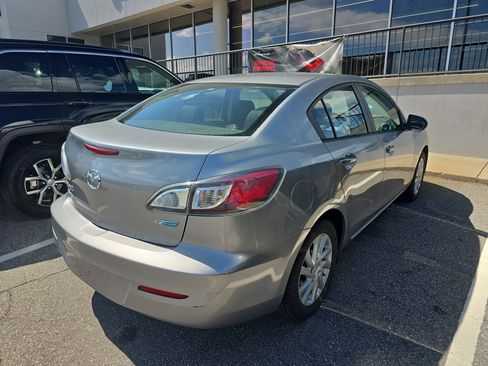 Used 2012 MAZDA MAZDA3 i Touring FWD image 2