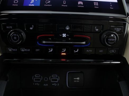 New 2025 Jeep Grand Cherokee L Limited image 6