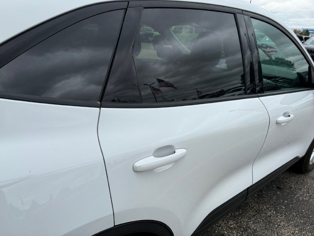 Used 2025 Ford Escape Active AWD/4WD image 37