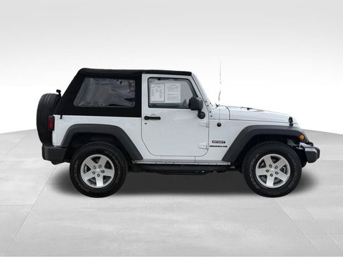 Used 2013 Jeep Wrangler Sport AWD/4WD image 27