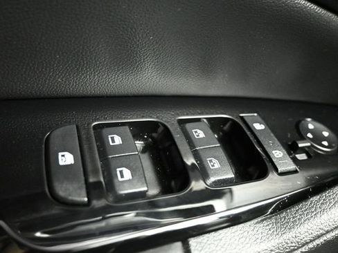 Used 2023 Kia Sportage EX image 31