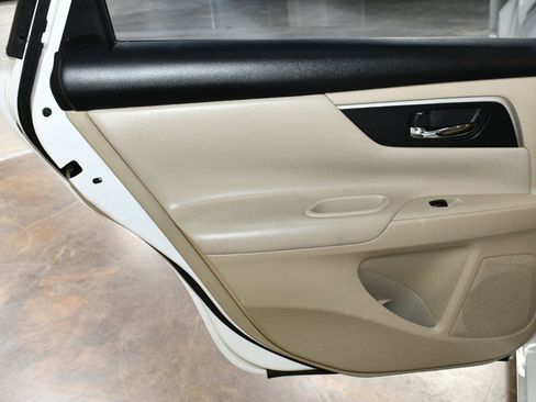 Used 2016 Nissan Altima 2.5 SL w/ 2.5 Technology Package image 43