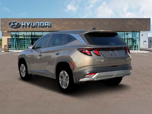 New 2026 Hyundai Tucson Blue SE image 5