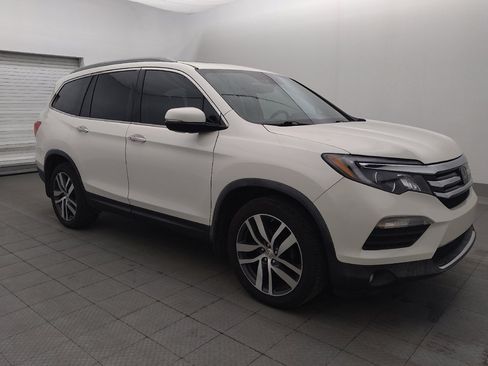 Used 2018 Honda Pilot Elite image 11