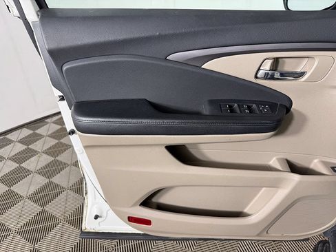 Used 2017 Honda Pilot EX-L image 19