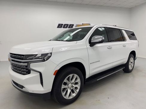 Used 2024 Chevrolet Suburban Premier image 1