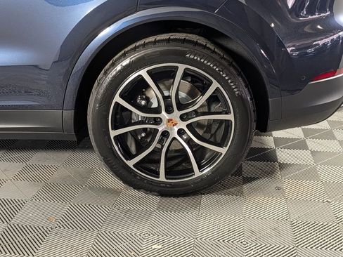 New 2026 Porsche Cayenne image 12