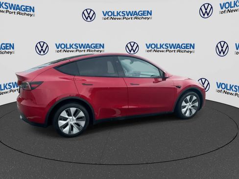 Used 2023 Tesla Model Y Long Range AWD/4WD image 8