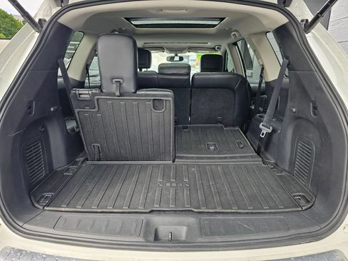 Used 2018 Nissan Pathfinder Platinum AWD/4WD image 13