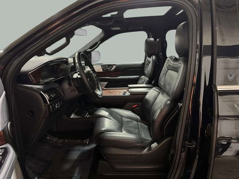 Certified 2023 Lincoln Navigator Reserve image 5