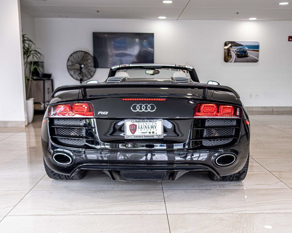 Used 2012 Audi R8 V10 AWD/4WD image 14