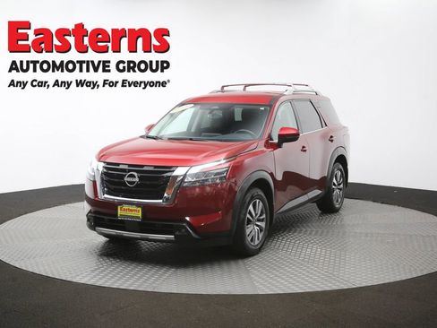 Used 2022 Nissan Pathfinder SL AWD/4WD image 54