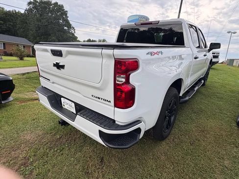 Used 2026 Chevrolet Silverado 1500 Custom w/ Turbomax Blackout Package AWD/4WD image 5