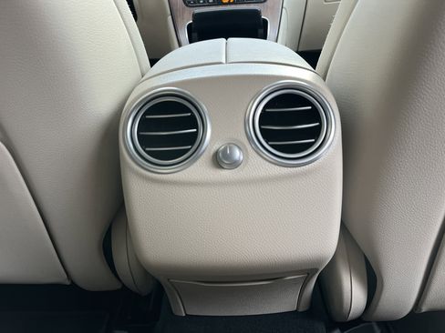 Certified 2022 Mercedes-Benz GLC 300 4MATIC image 44