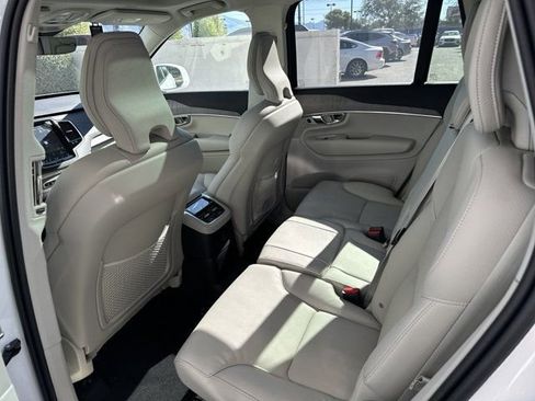 New 2025 Volvo XC90 T8 Plus w/ Protection Package Premier AWD/4WD image 21