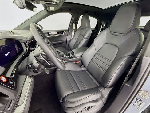 Certified 2024 Porsche Cayenne Turbo w/ Premium Package Plus (PP1) image 5