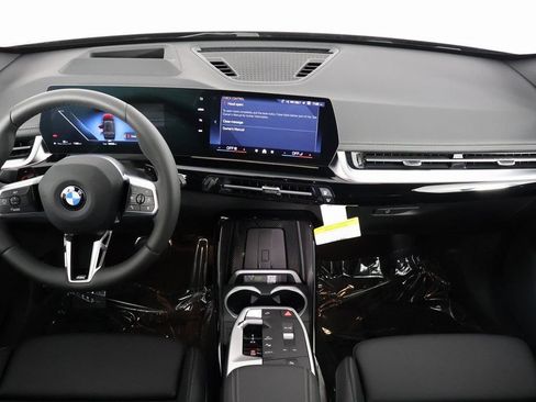 New 2026 BMW X1 xDrive28i w/ Technology Package AWD/4WD image 4