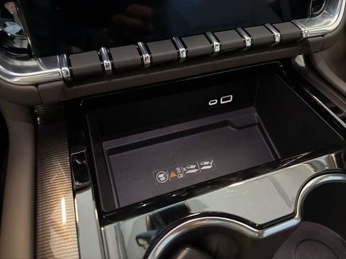 Used 2026 GMC Yukon Elevation image 30