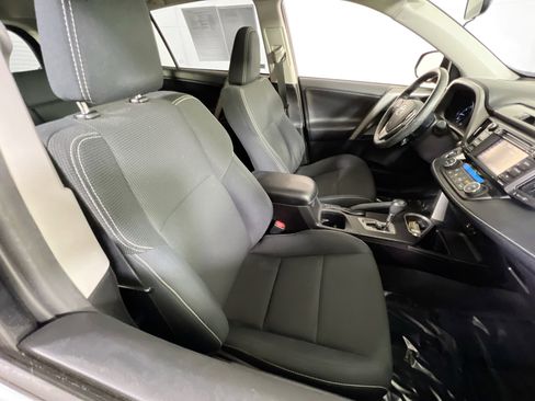 Used 2018 Toyota RAV4 XLE w/ Plus Extra Value Package image 26