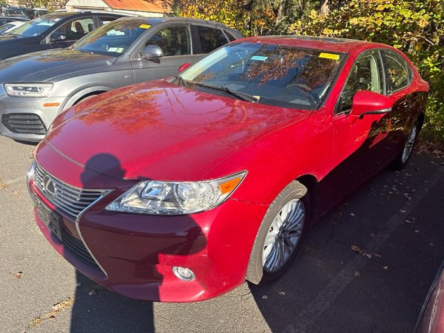 Used 2015 Lexus ES 350 w/ Luxury Package FWD image 3