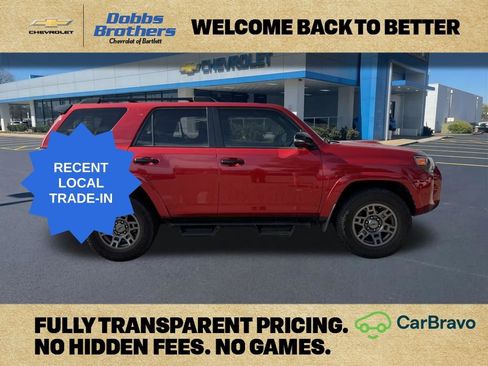 Used 2020 Toyota 4Runner Venture w/ Moonroof Package AWD/4WD image 8