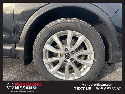 Certified 2022 Nissan Rogue Sport SV w/ Technology Package image 10