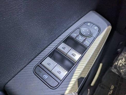 Used 2024 Mitsubishi Outlander SE Black Edition FWD image 21