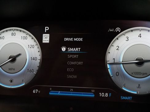 Used 2023 Hyundai Palisade SEL w/ Premium Package image 18