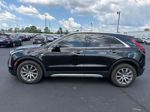 Used 2019 Cadillac XT4 Premium Luxury w/ Cold Weather Package AWD/4WD image 4