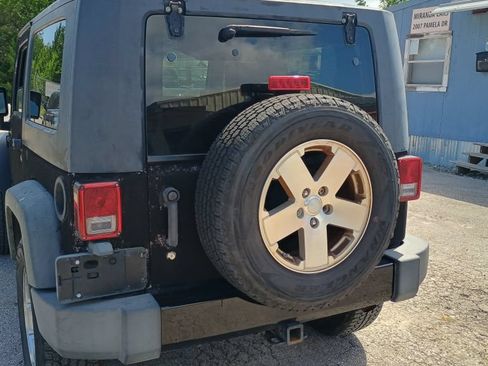 Used 2008 Jeep Wrangler X AWD/4WD image 2