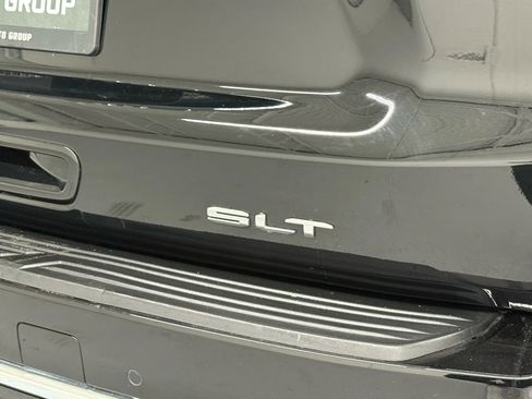 Used 2024 GMC Yukon SLT image 14