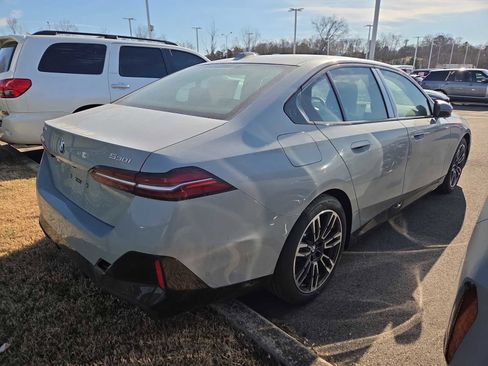 New 2026 BMW 530i xDrive xDrive w/ M Sport Package image 5
