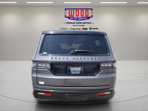 Used 2024 Jeep Grand Wagoneer L Series II w/ Quick Order Packagew 28T AWD/4WD image 5