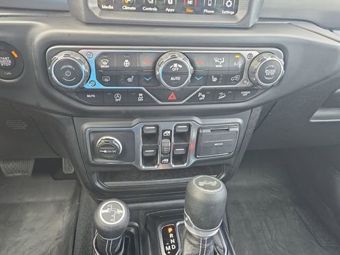 Used 2021 Jeep Wrangler Unlimited Sahara AWD/4WD image 24