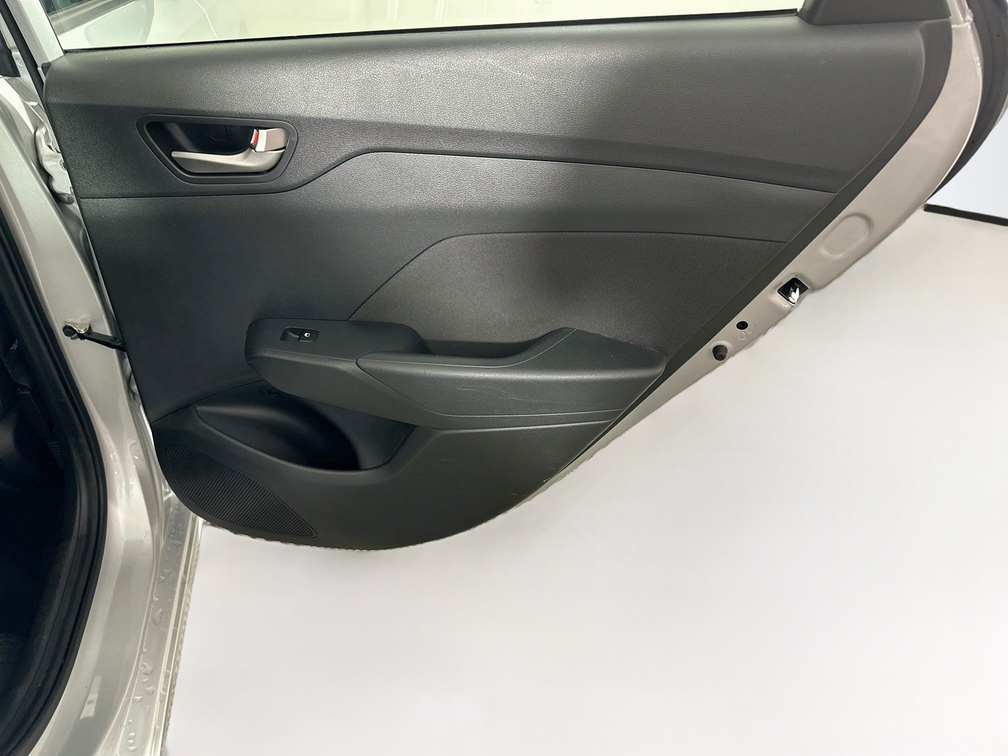 Used 2022 Hyundai Accent SE FWD image 27