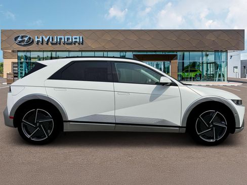 New 2025 Hyundai Ioniq 5 Limited image 9