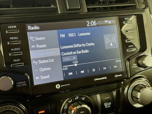 Used 2020 Toyota 4Runner TRD Off-Road image 15