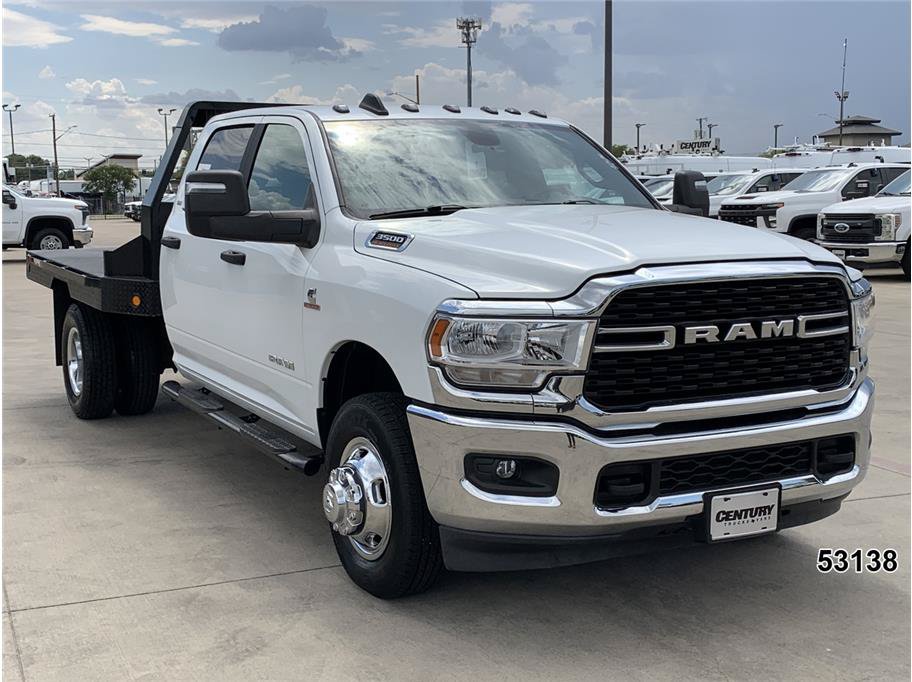 Used 2024 RAM 3500 SLT w/ Quick Order Package 2YG SLT AWD/4WD image 3