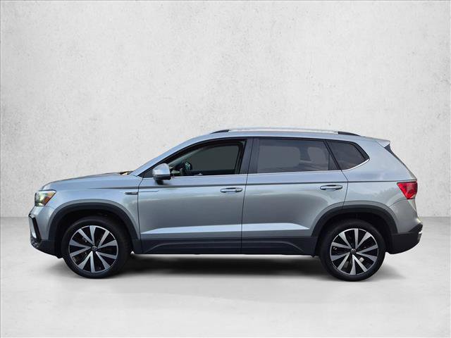 Used 2023 Volkswagen Taos SE FWD image 9