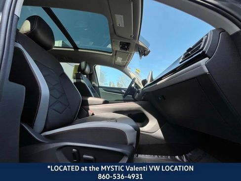 Used 2024 Volkswagen Atlas Peak Edition SEL image 26