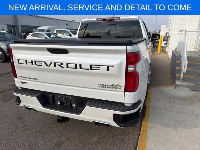Used 2021 Chevrolet Silverado 1500 High Country w/ Technology Package AWD/4WD image 8
